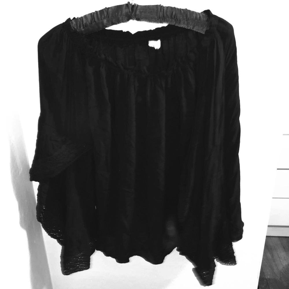 Off Shoulder Bell Sleeve Long Sleeve Top